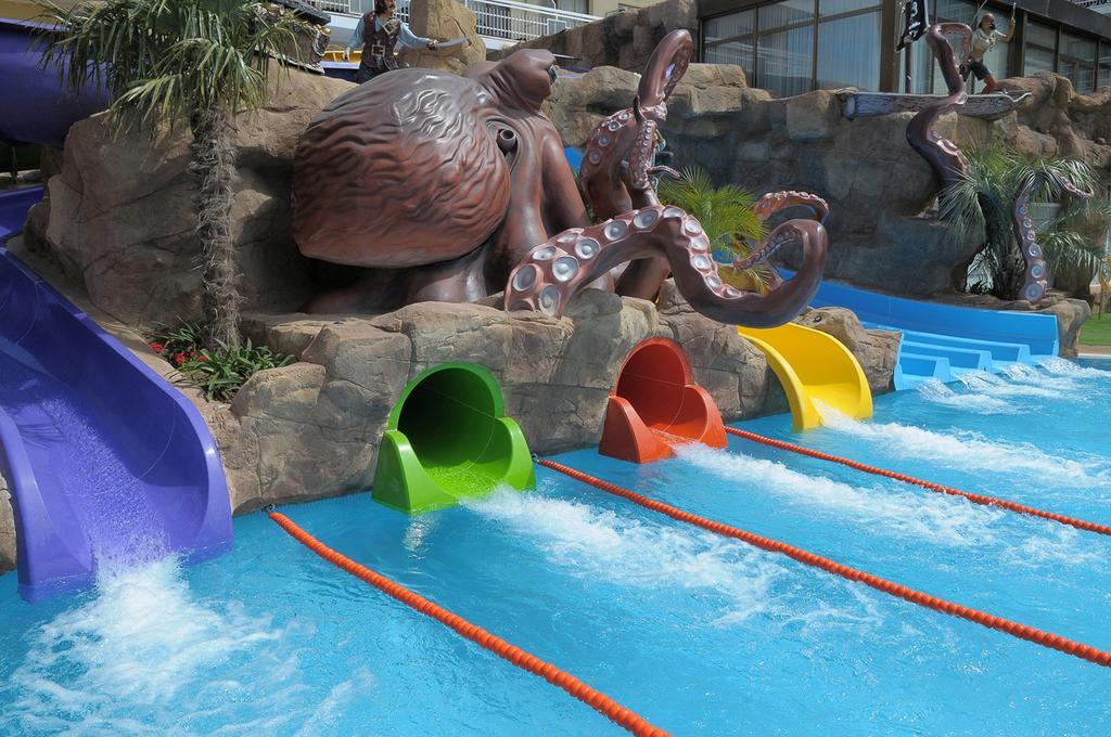 Evenia Olympic Resort Лорет де Мар Екстериор снимка